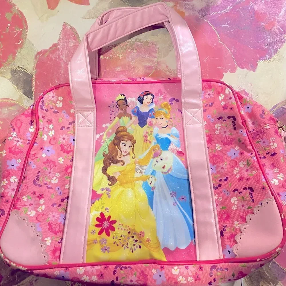 🎀Disney Store Princess LG Pink overnight Duffel bag crossbody 🛍️